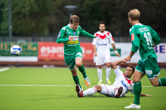 Robin Iglicar, Ljungskile och Daniel Fernando De Souza,
