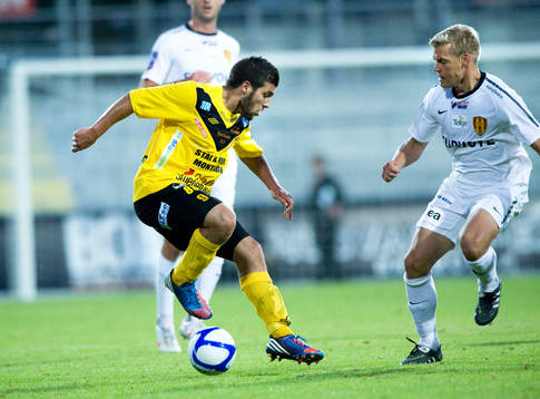 Moestafa El Kabir, Mjällby och Johan Arneng, Syrianska