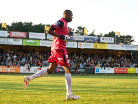 Utvisning Dwayne Miller, målvakt, Syrianska