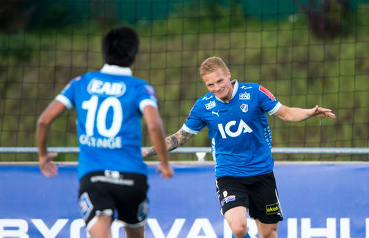 Bläddra bland fler bilder av Fotboll, Superettan, Brommapojkarna - Halmstad