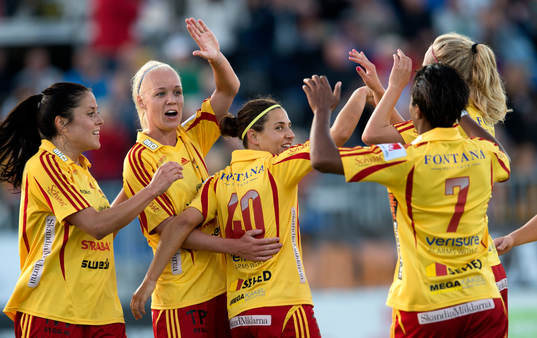 Veronica Boquete, Tyresö gratuleras
