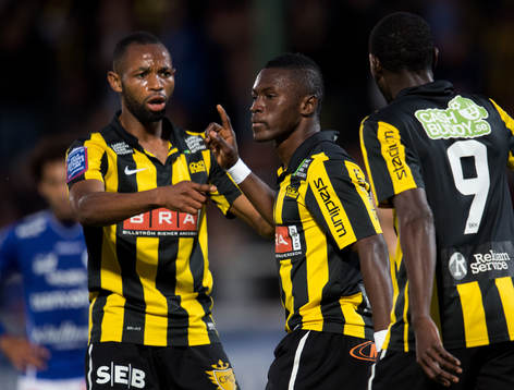 Waris Majeed, Häcken, gör 2-1, jubel René Makondele