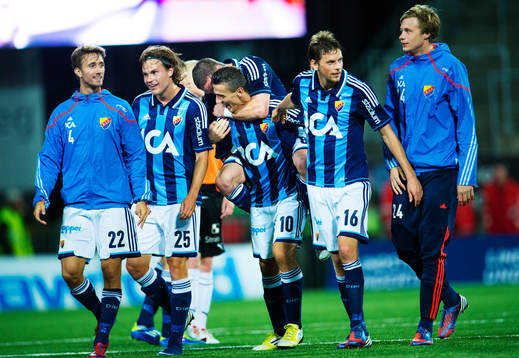 James Keene och Erton Fejzullahu, Djurgården, kramar om