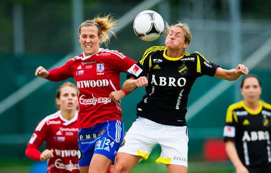Kirsty Yallop, Vittsjö, i en nickduell med Madeleine