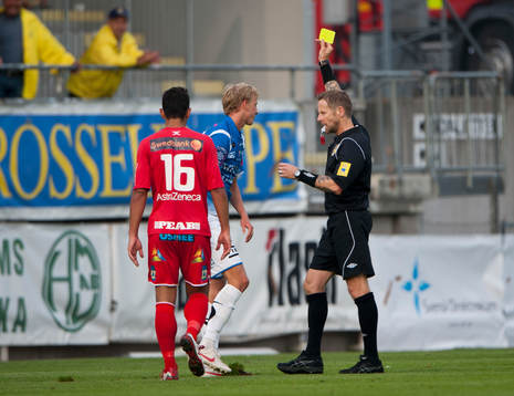 Viktor Svensson, Trelleborg, gul kort, Lars Olsson, domare