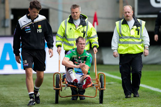 Fredrik Lundgren, GAIS ut med skada i benet