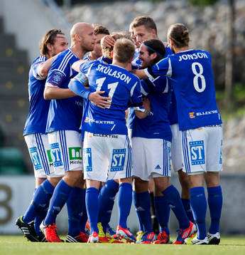GIF Sundsvall jubel i grupp