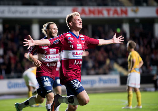 Henrik Carlsson, Örgryte, gör 2-0, jubel