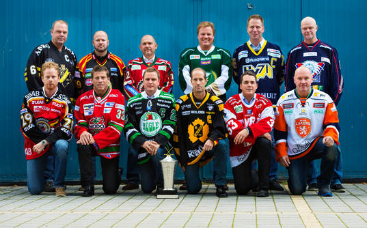 Tränarna i Elitserielagen 2012/2013, gruppbild. Översta