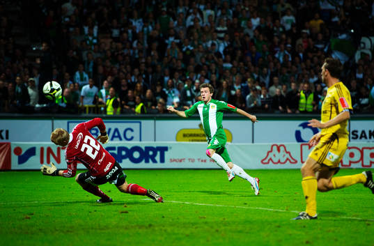 Nikolas Ledgerwood, Hammarby, skjuter in 1-0