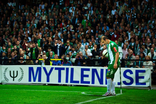 Kennedy Bakircioglu, Hammarby, förbereder en hörna