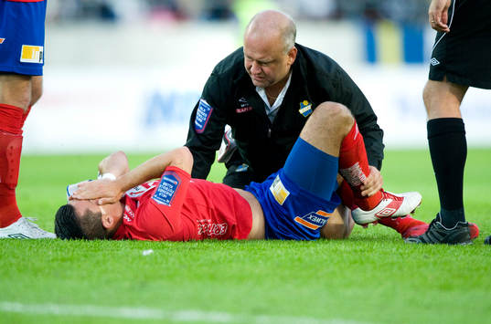 Denis Velic, Öster skadad, fick utgå