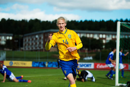 Karl Holmberg, Sverige, jublar