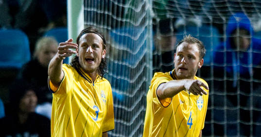 Mittbacksduon Andreas Granqvist och Jonas Olsson, Sverige