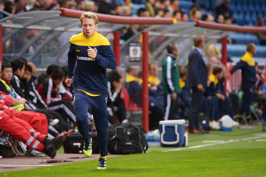 Adam Johansson, Sverige, värmer upp