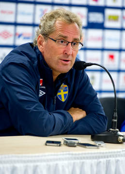 Fotboll, presskonferens
