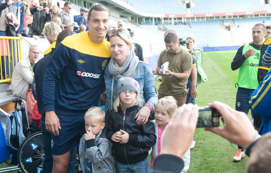 Många ville fotograferas med Zlatan Ibrahimovic