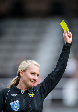 Tess Pettersson, domare