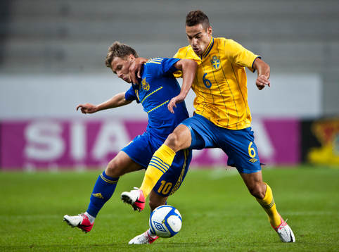 Mervan Celik, Sverige