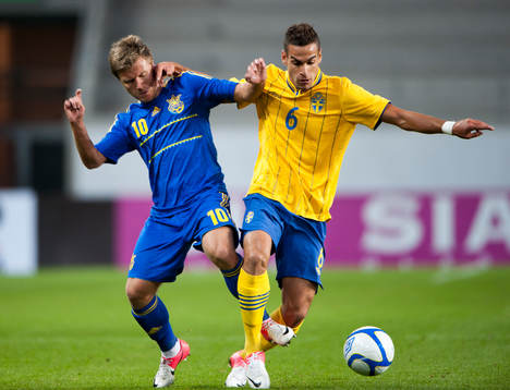 Mervan Celik, Sverige