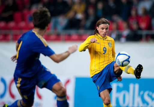 Niklas Hult, Sverige