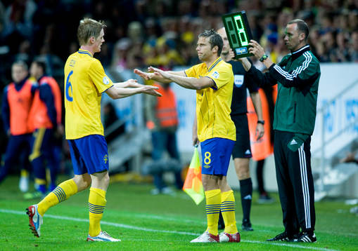 Anders Svensson in, Rasmus Elm ut