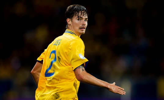Mikael Lustig, Sverige