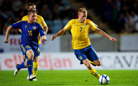 Heinrich Schmidtgal, Kazakstan, Sebastian Larsson, Sverige