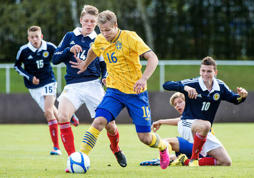 Gustav Engvall, Sverige