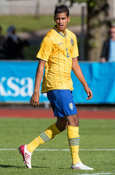 Poya Gambari, Sverige