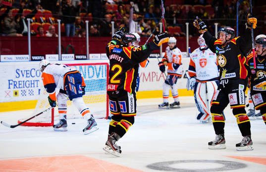Jörgen Sundqvist och Johan Harju, Brynäs, jublar