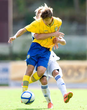 Kristoffer Olsson, Sverige (Arsenal/Norrköping) mot Matus