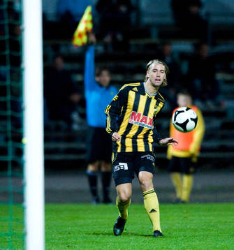 Offside, spelet går vidare, Alexander Björnlund,
