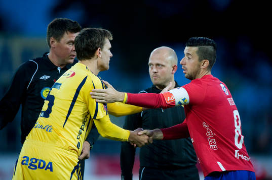 Lottning, handskakning, Marcus Lindberg, lagkapten,