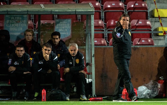 Özcan Melkemichel, tränare Syrianska och de övriga på