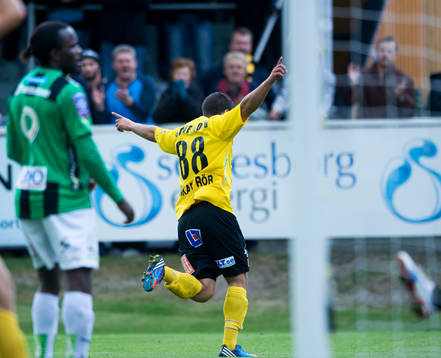 4-0 Moestafa El Kabir, Mjällby