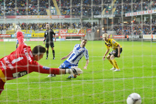 Pontus Farnerud, gör 2-1 till Göteborg