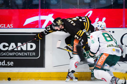 Fredrik Carlsson, AIK, stoppas av Ole-Kristian Tollefsen,