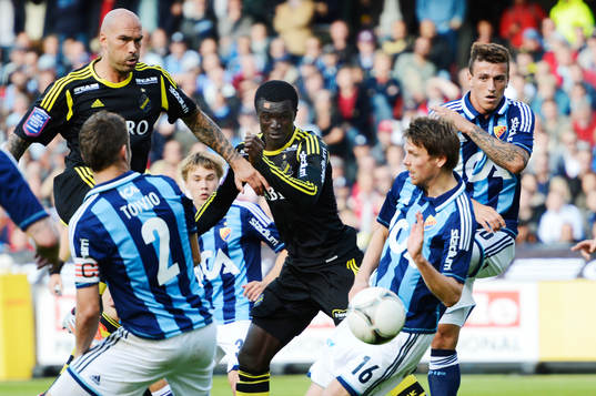 Daniel Majstorovic och Karikari, AIK. Simon Tibbling,