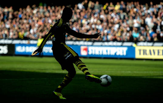Kwame Karikari, AIK gör 0-1 målet