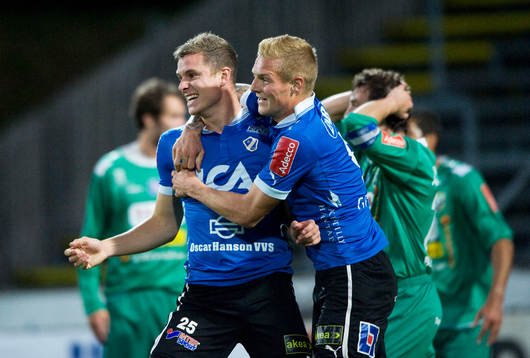 1-0 Rickard Magyar, Halmstad, grattas av Gudjon Baldvinsson