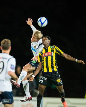 Johan Oremo, Gefle och Dominic Chatto, Häcken i duell