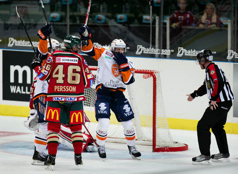 Robert Rosén kvitterar till 1-1. Johan Andersson till