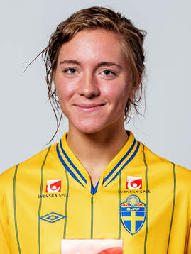 Amanda Hallesjö, Sverige