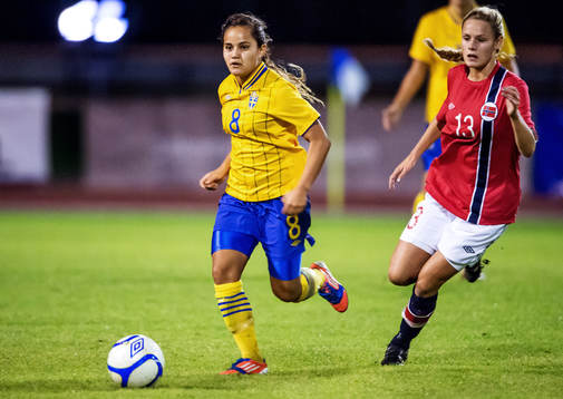 Malin Diaz, Sverige, letar