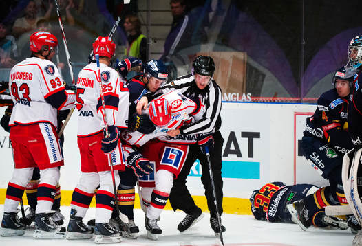 Jacob Dahlström, Södertälje, hamnar i bråk
