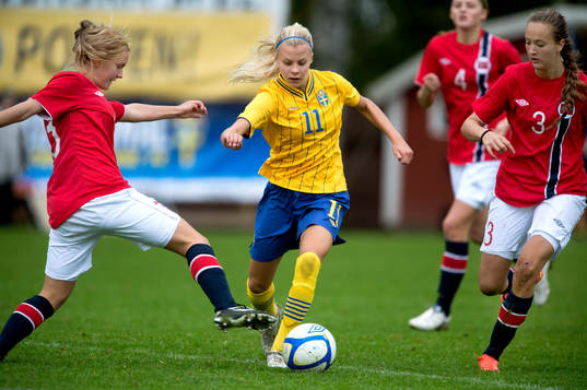 lotta Ökvist, Sverige och Ida N Roenning, Norge