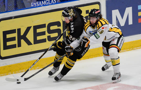 Brynäs Calle Järnkrok (höger), AIK Mattias Janmark-Nylen