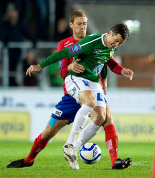 Mario Vasilj, Öster, omfamnar Andreas Tegström,