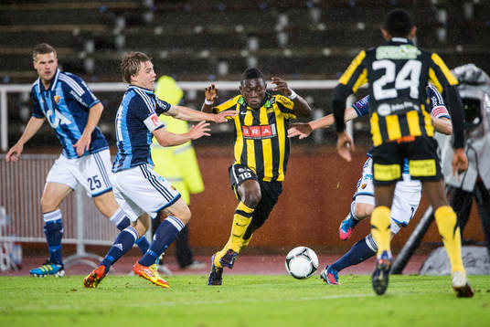 Waris Majeed, Häcken flyger igenom Djurgårdens försvar